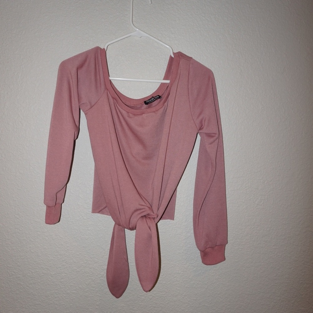 Off the shoulder cropped long sleeve